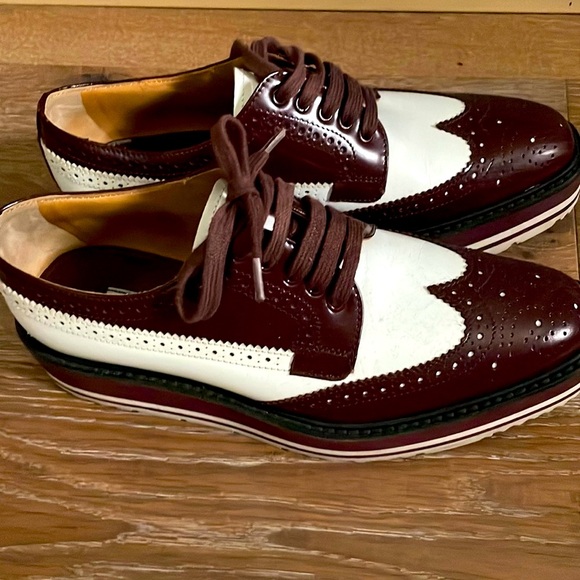 Burgundy and white Prada shoes in very good used condition - Picture 1 of 4